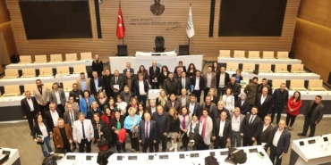 Başkan Şadi Özdemir’den 64 mahalleye eşit hizmet sözü