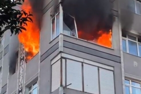 Bayrampaşa’da 4 katlı binada korkutan yangın: Alevlere itfaiye müdahale etti