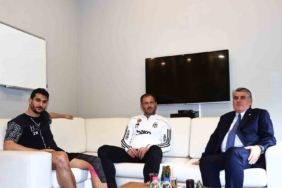 Beşiktaş Başkanı Serdal Adalı, Serdar Topraktepe ve Necip Uysal’la buluştu