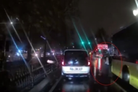 Beşiktaş’ta arıza yapan İETT otobüsü geri geri kaydı, kazaya sebep oldu