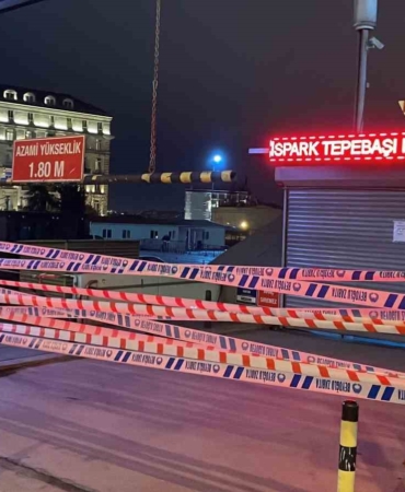 Beyoğlu’ndaki İSPARK’ın kolonları çatladı, otopark boşaltıldı