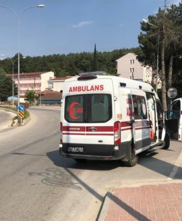 Bilecik’te devrilen motosiklet sürücüsü yaralandı