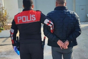 Bilecik’te dolandırıcılıktan aranan şahıs yakalandı