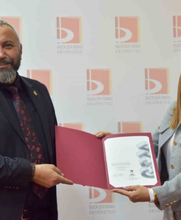 Bilecik’te ‘Geçmişten Günümüze Botanik Bahçeleri’ söyleşisi düzenlendi