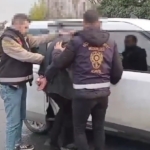 Boşanma aşamasındaki eşini ve üvey oğlunu bıçakladı: 1 ölü, 1 yaralı