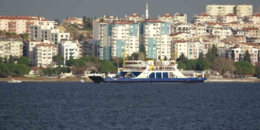 Bozcaada ve Gökçeada’ya yarınki feribot seferlerine ’fırtına’ engeli