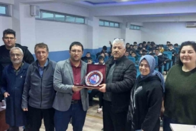 Bozüyük’te lise öğrencilerine akran zorbalığı ve başa çıkma yolları anlatıldı