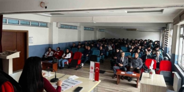 Bozüyük’te lise öğrencilerine girişimcilik eğitimi verildi