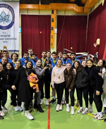 BŞEÜ voleybol takımlarından büyük başarı