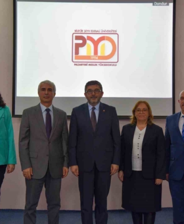 BŞEÜ’de 30’uncu yıl kutlaması