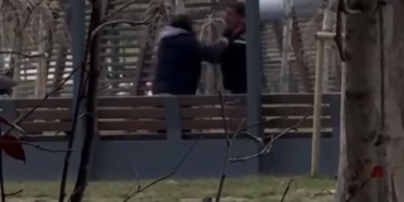 Bu kez erkeğe şiddet kamerada