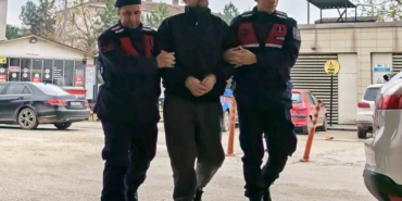 Bursa’da 18 yıl hapis cezasıyla aranan şüpheliyi jandarma yakaladı