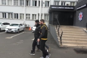 Bursa’da tabancayla dehşet saçmıştı: 3 kişinin yaralandığı kavga anı kameraya yansıdı