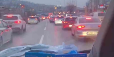 Bursa’da yoğun trafiğe rağmen fermuar sistemi uygulandı