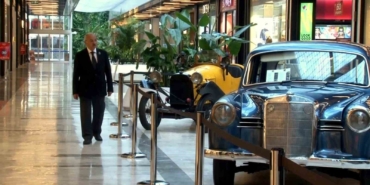 Bursalı koleksiyonerin gözde otomobillerine değer biçilemiyor