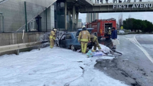 Büyükçekmece’de seyir halindeki Tofaş alev alev yandı