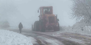 Çanakkale’de yağan kar kartpostallık görüntüler oluşturdu