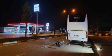 Çan’da motosiklet otobüse arkadan çarptı: 1 kişi öldü, 1 kişi ağır yaralandı