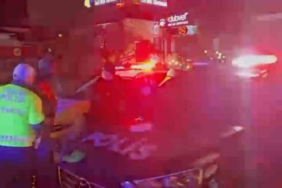 Çekmeköy’de polis aracına çarpan sürücü ve yakınları ile polis ekipleri arasında arbede