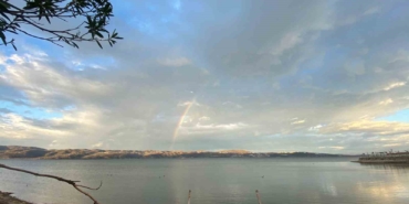 Çift gökkuşağı görsel şölen oluşturdu