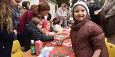 Çocuklar Sanat Sokağı’nda gönüllerince eğlendi
