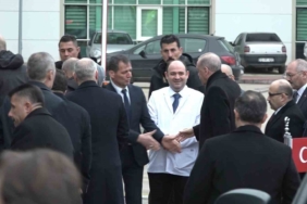 Cumhurbaşkanı Erdoğan servis kazasında yaralananları ziyaret etti