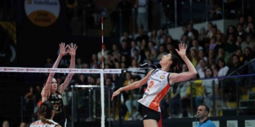 Eczacıbaşı Dynavit, ilk yarıyı galibiyetle tamamladı