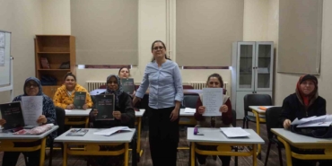 Edirne’de kadınların hayatı okuma-yazma kursu ile değişiyor