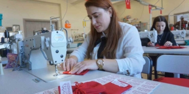 Efsane renk ’Edirne kırmızısı’ öğrencilerin elinde hayat buluyor