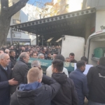 Erdek’te 3. kattan düşen genç toprağa verildi