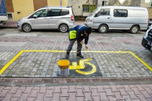 Esenyurt’ta park yeri bulmakta zorluk yaşayan engellilerin hayatı kolaylaştırılıyor