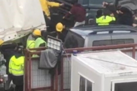 Esenyurt’ta tır sürücüleri arasında yol vermeme tartışması çıktı