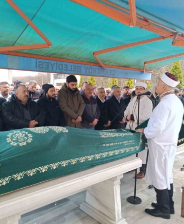 Ev alma fiyat anlaşmazlığı sonucu öldürülen baba ve oğlu toprağa verildi