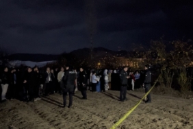 Evlilik yıl dönümünde boşanma aşamasındaki 16 yıllık eşini öldürüp intihar etti