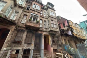 Fatih’te çöken binanın Athena Gökhan’ın kardeşi Hakan Özoğuz’a ait olduğu iddiası