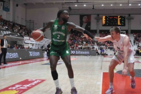 Galatasaray, ABD’li basketbolcu Michael Young’u kadrosuna kattı