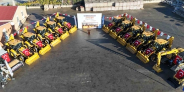 Gebze Belediyesi’nin araç filosuna 13 yeni iş makinesi eklendi