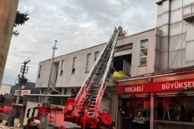 Gebze’de plastik malzeme imalathanede yangın