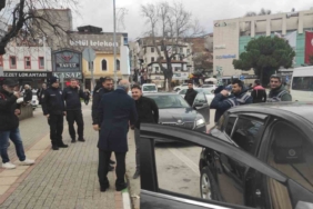 Gemlik’te sıkı denetim: 5 şüpheli yakalandı, 21 araç sürücüsüne ceza yağdı