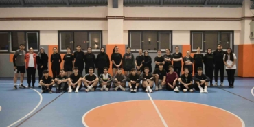 Gençler bu akademide hayallerine kavuşuyor