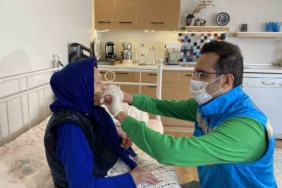 Hastaneye gidemeyecek hastalara ’evde ağız ve diş sağlığı hizmeti’