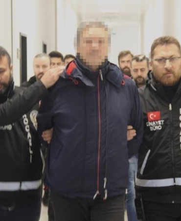 Her satırı vahşet