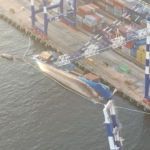 İstanbul Ambarlı Mardaş Limanı’nda su alan gemi yan yattı