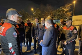 İstanbul İl Emniyet Müdürü Selami Yıldız, Esenyurt’ta yaralanan polis memurunu ziyaret etti