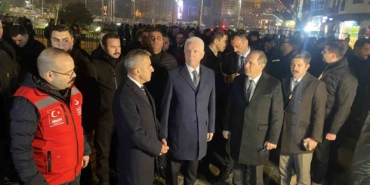 İstanbul Valisi Gül ve İl Emniyet Müdürü Yıldız, Taksim’de denetim noktasını ziyaret etti