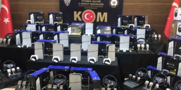 İstanbul’da 50 milyon lira değerinde 3 bin 500 kaçak oyun konsolu ele geçirildi