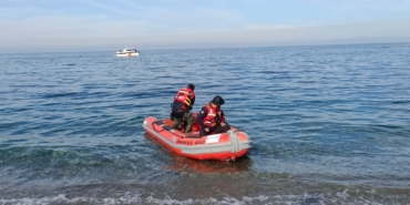 İstanbul’da denize düşen iki kardeş için Çanakkale Boğazı’nda arama çalışmaları sürüyor
