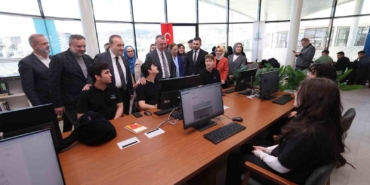 İzmit’e 7/24 açık kütüphane