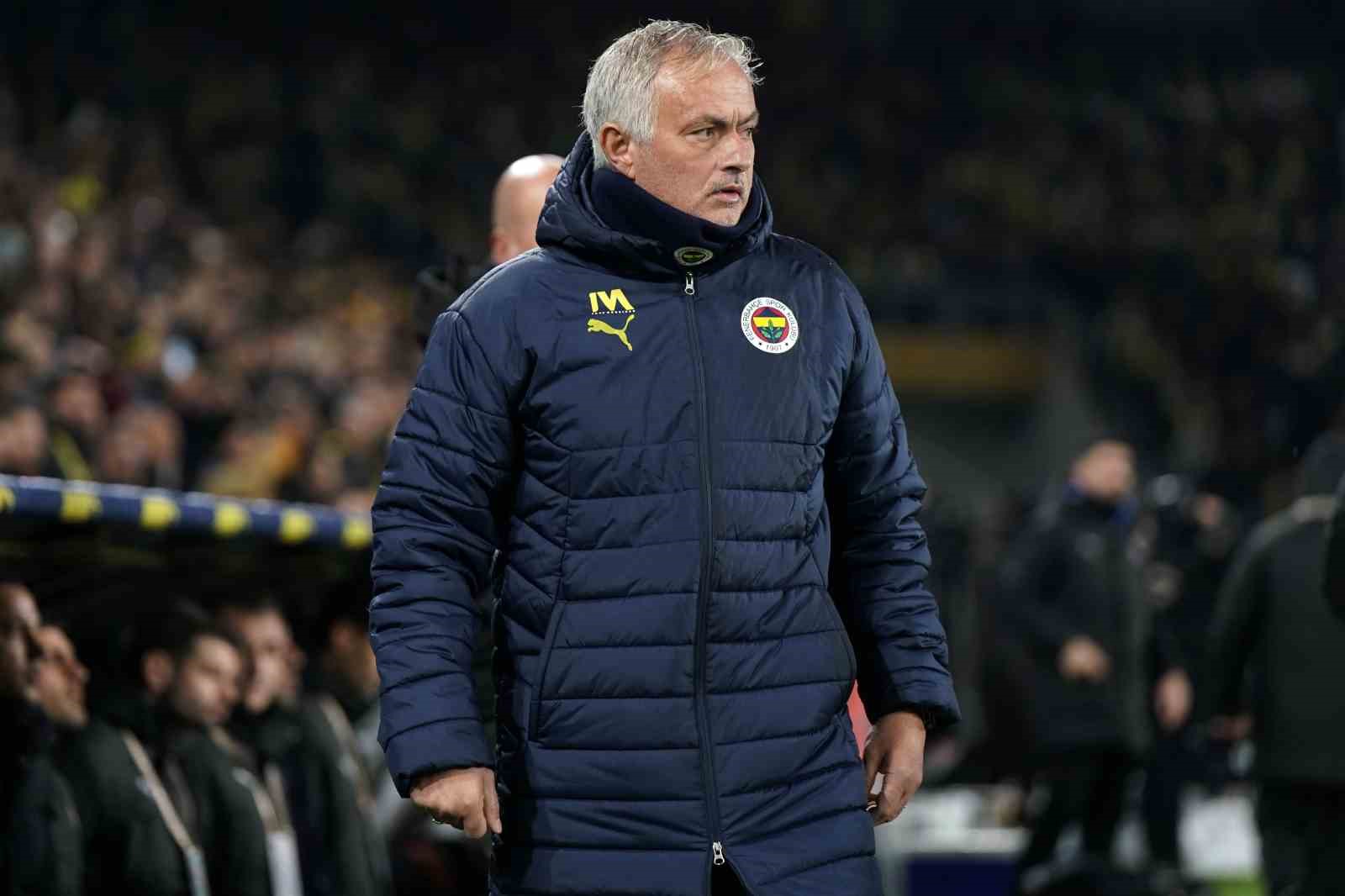 Jose Mourinho’dan Başakşehir maçında rotasyon
