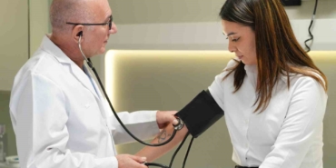 Kalp ameliyatlarında yeni dönem: Küçük kesi ve kalbi durdurmadan müdahale